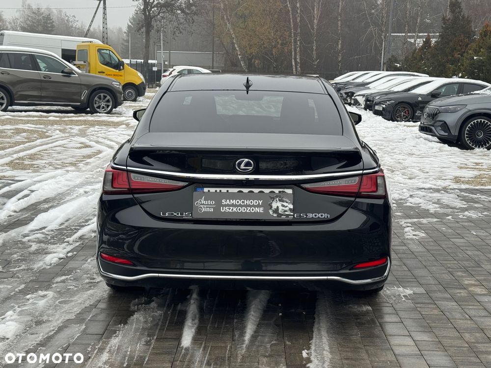 Lexus ES 300h Prestige - 6