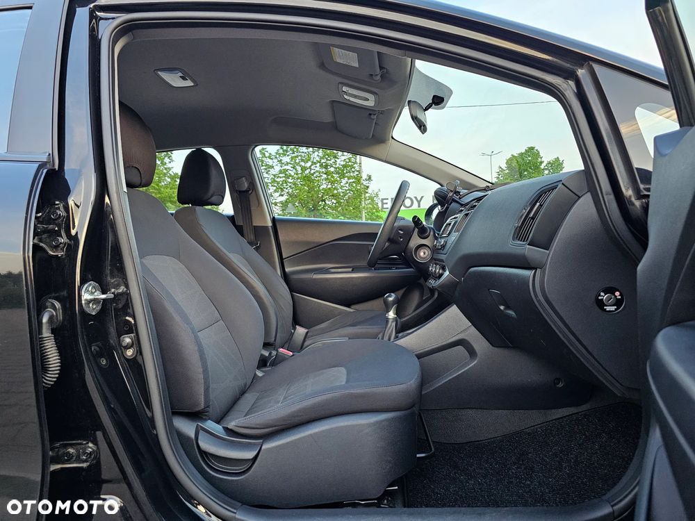 Kia Rio 1.2 Edition 7 - 17