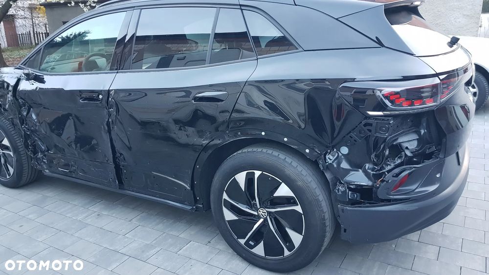 Volkswagen ID.4 - 12