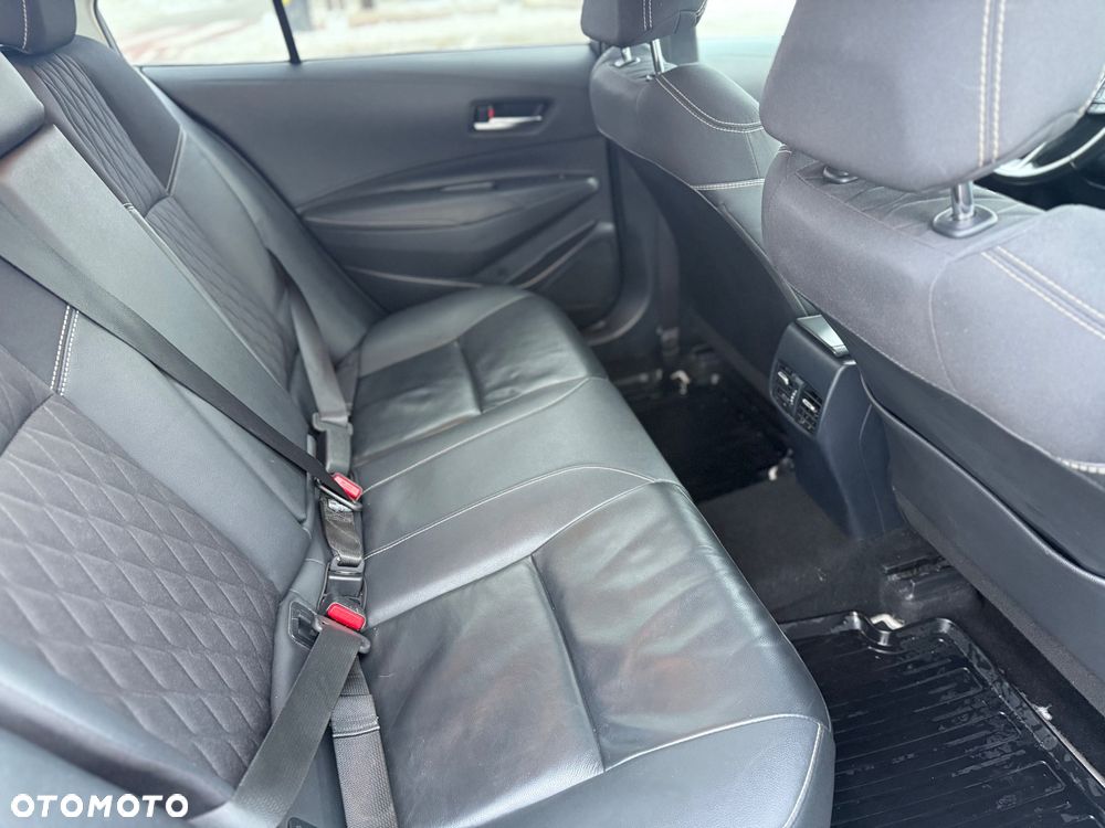 Toyota Corolla 1.8 Hybrid GPF Executive - 17