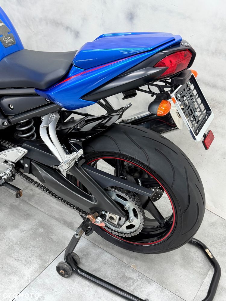 Yamaha FZ - 7