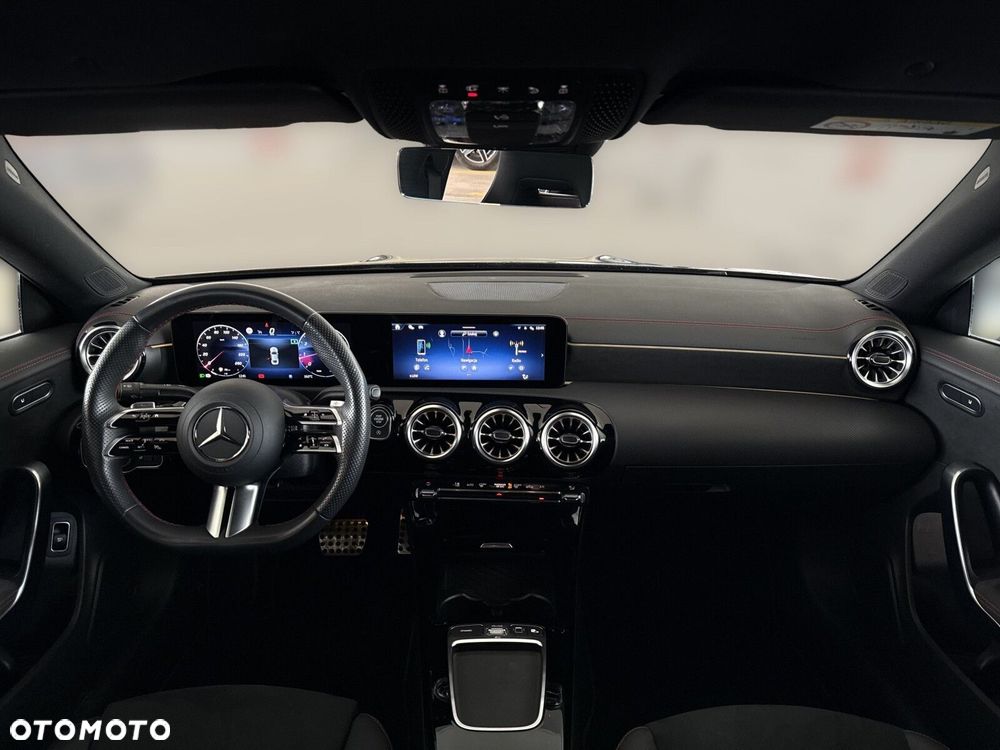 Mercedes-Benz CLA - 14