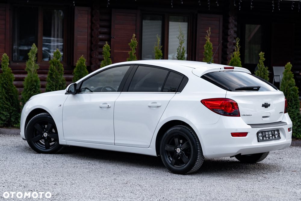 Chevrolet Cruze 1.8 LS - 9