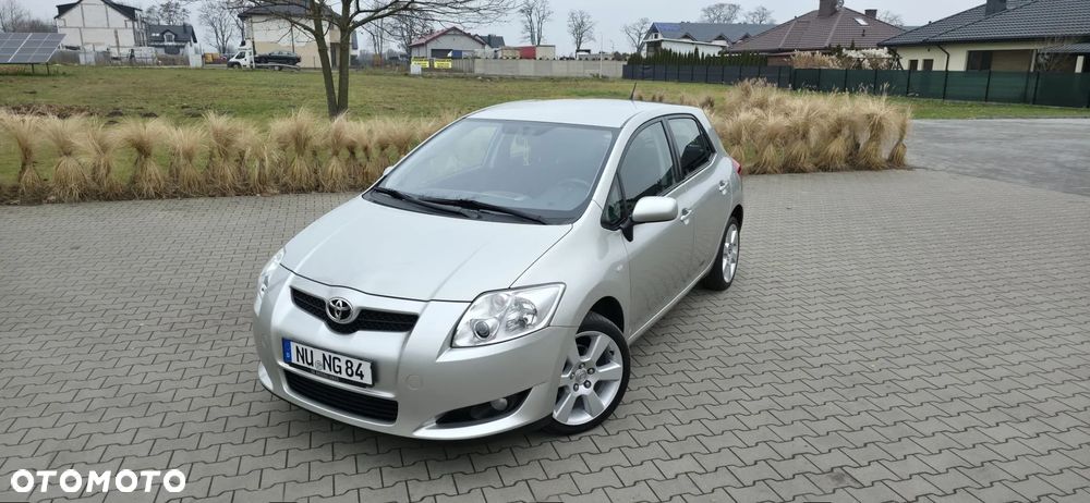 Toyota Auris 1.6 VVT-i Multimode Sol - 2