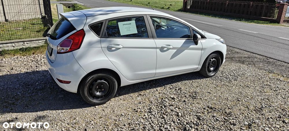 Ford Fiesta - 10