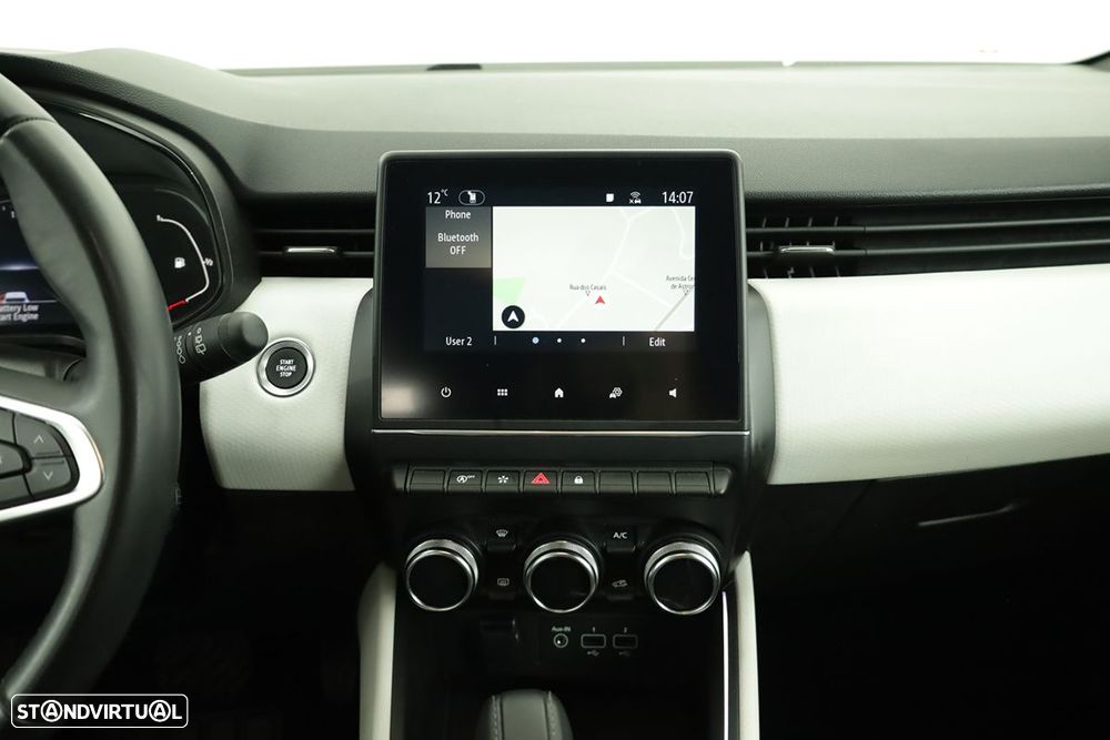 Renault Clio 1.0 TCe Techno CVT - 9