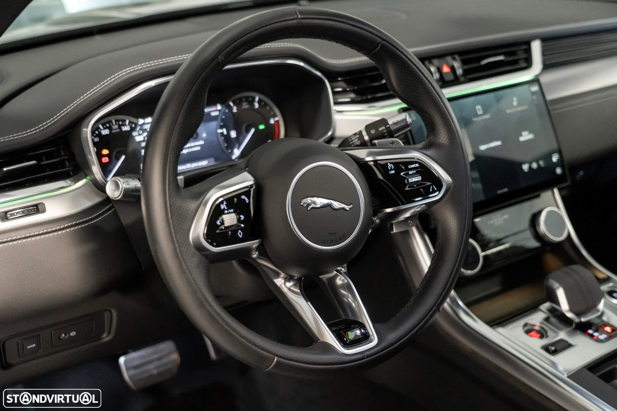 Jaguar XF 2.0 D200 R-Dynamic SE Aut. - 14