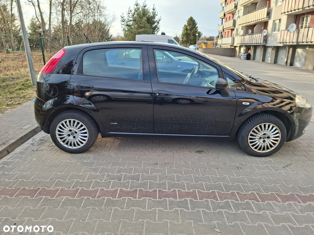 Fiat Grande Punto 2007 photo 5