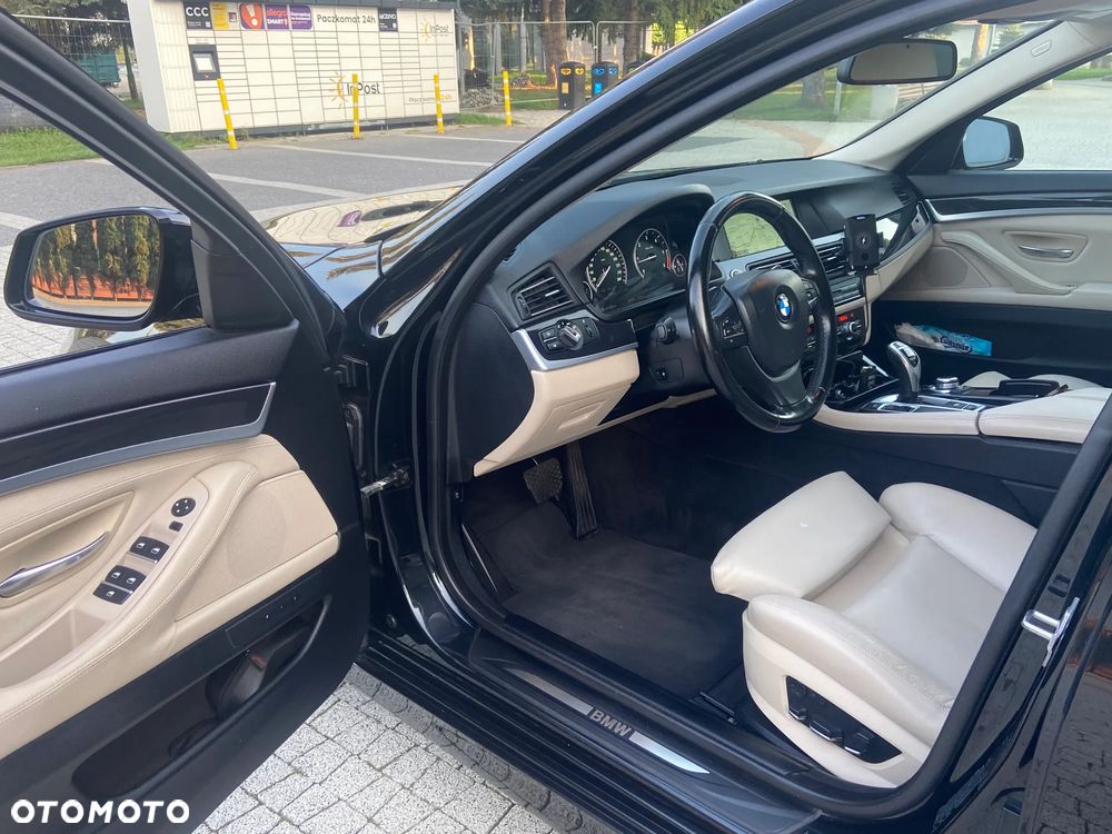 BMW Seria 5 520d - 14