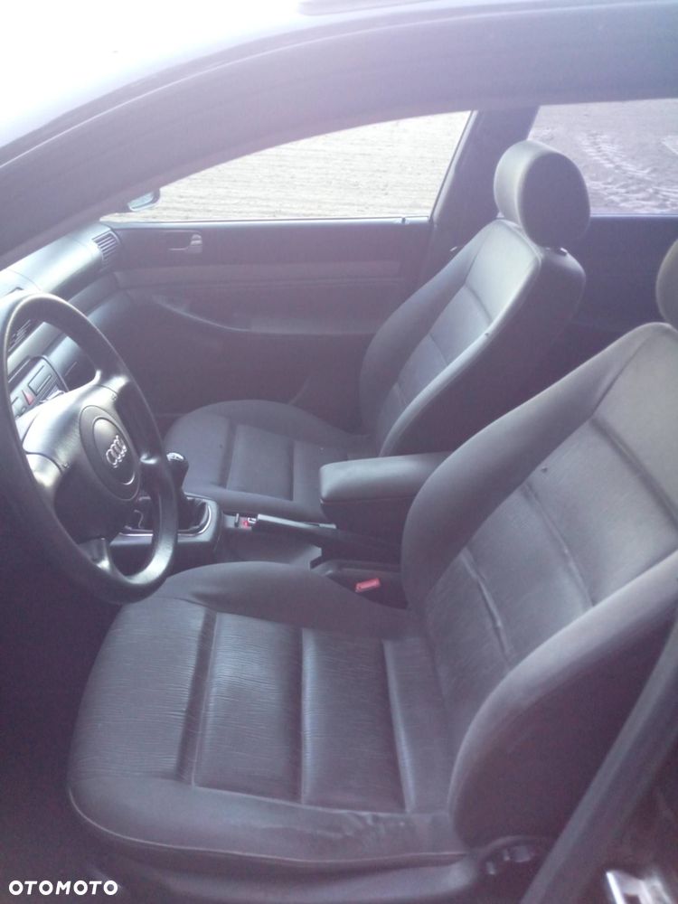 Audi A4 Avant - 9