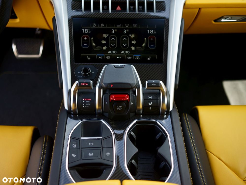 Lamborghini Urus - 20