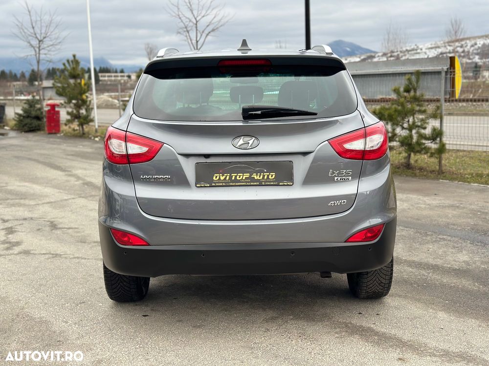 Hyundai ix35 2.0 CRDI 4WD Fifa World Cup Gold Edition - 5