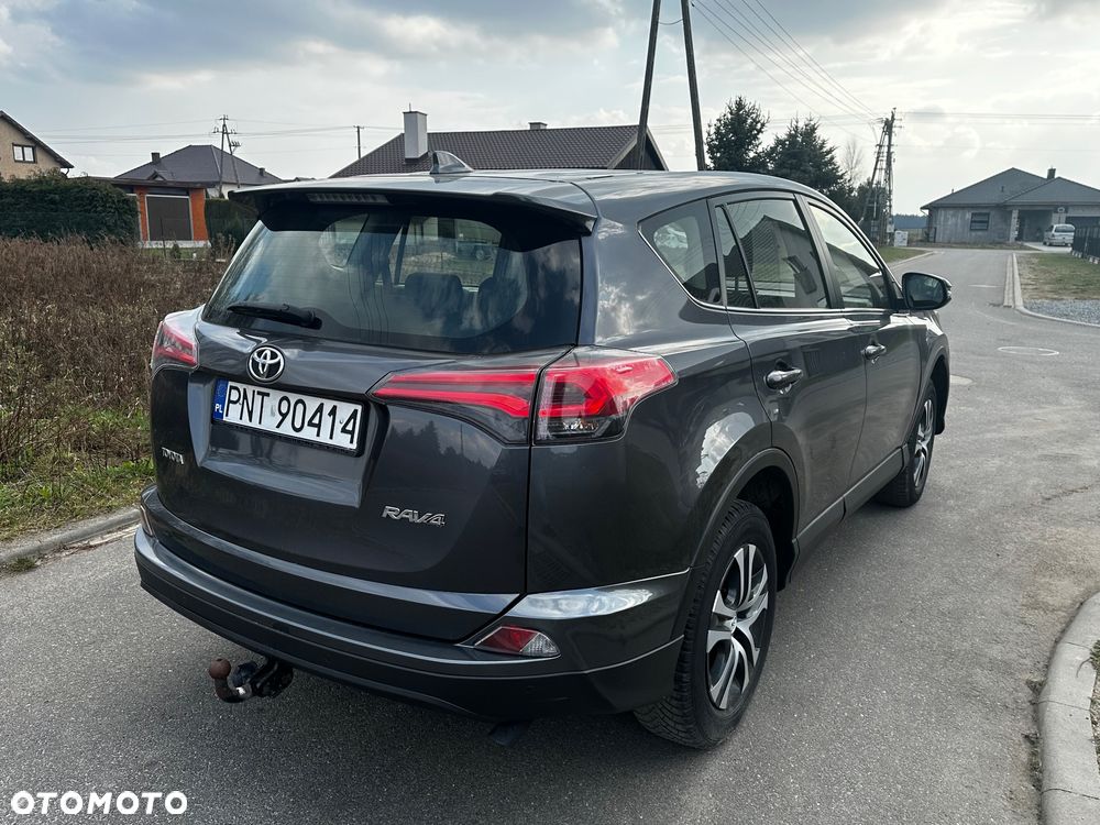 Toyota RAV4 2.0 D-4D Active 4x2 - 10