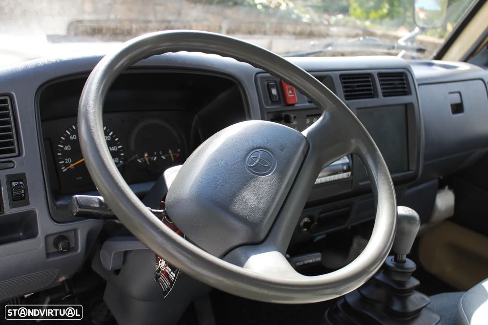 Toyota Dyna 280 - 8