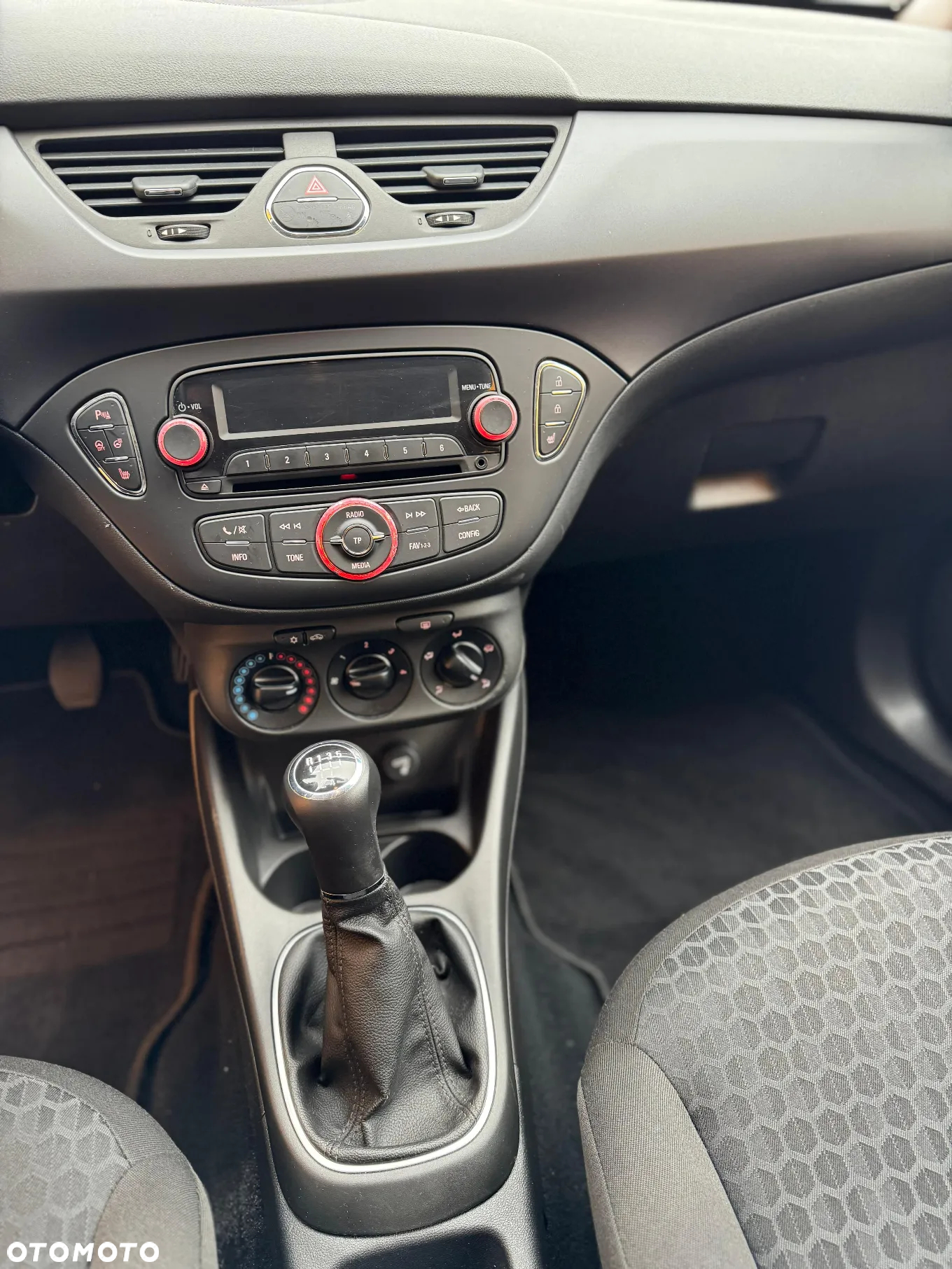 Opel Corsa 1.2 16V Color Edition - 11
