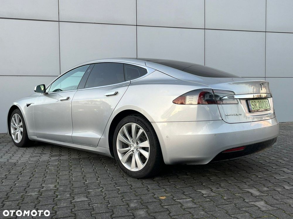 Tesla Model S 75 - 11