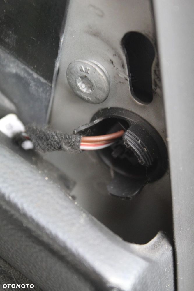 LUSTERKO LEWE PRAWE KOMPLET BMW E93 CARBON M3 LOOK 3PIN ANGLIK - 4