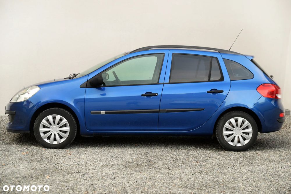 Renault Clio 1.2 16V Confort Privilege - 22