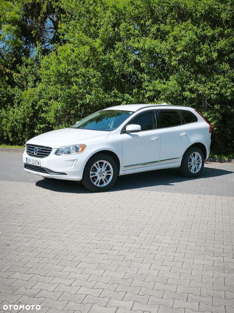 Volvo XC 60 T5 Geartronic Kinetic - 2