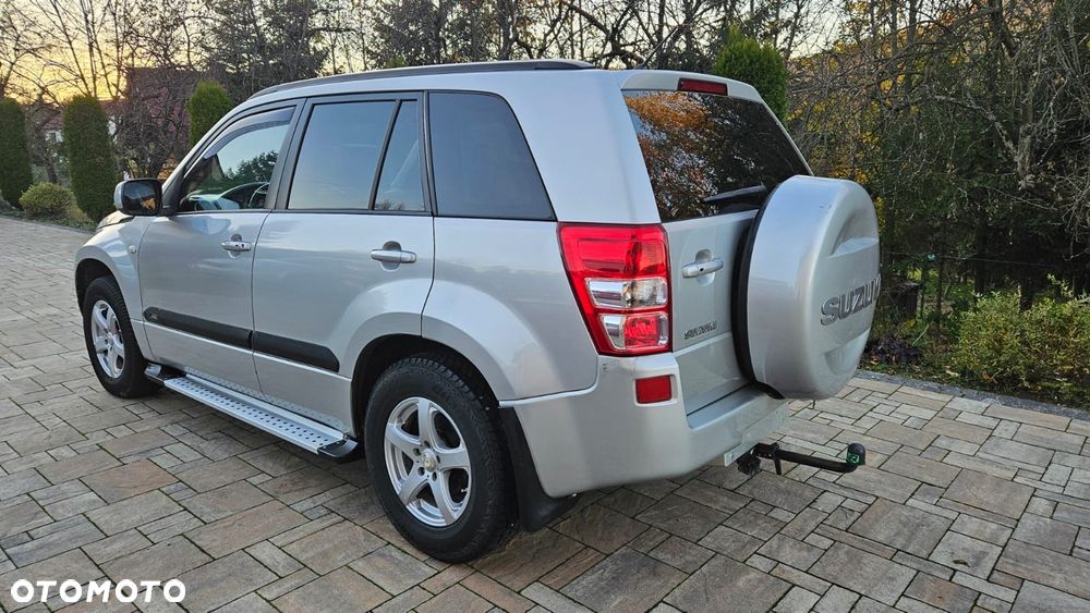 Suzuki Grand Vitara 2.0 De luxe - 3