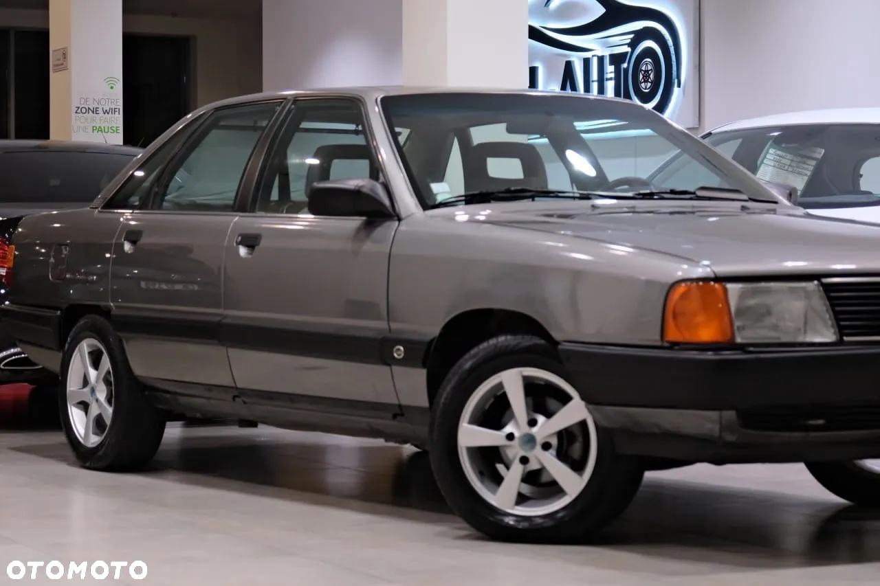 Audi 100 2.3 E - 6