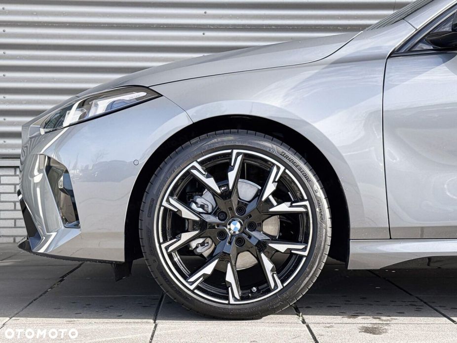 BMW Seria 1 120 mHEV - 16