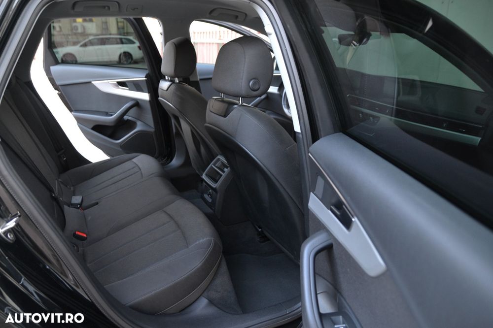 Audi A4 Avant 2.0 TDI Design - 23