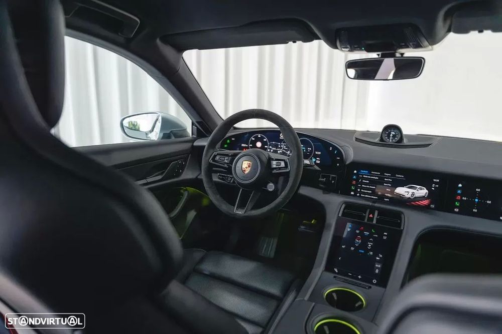 Porsche Taycan Sport Turismo 4S - 37