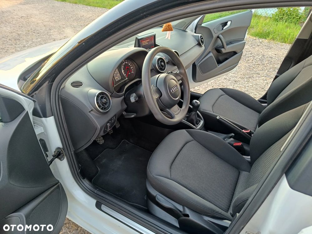Audi A1 Sportback 1.0 TFSI ultra Design - 17