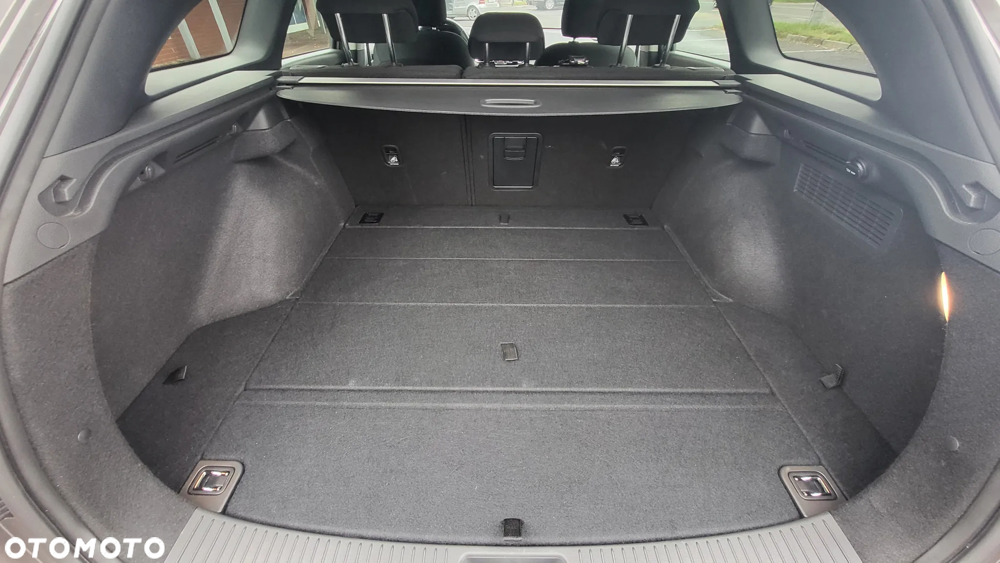 Hyundai i30 Kombi 1.5 T-GDI 48V-Hybrid EDITION 30+ - 12