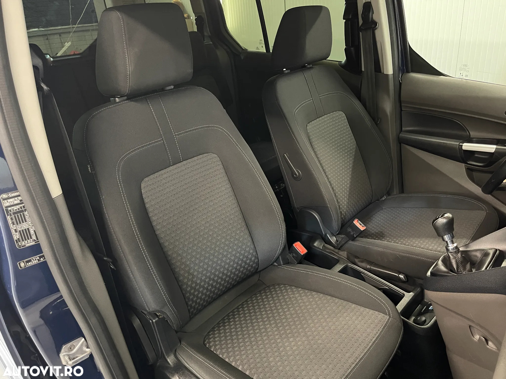 Ford Tourneo Connect 1.5 TDCi LWB (L2) Trend - 9