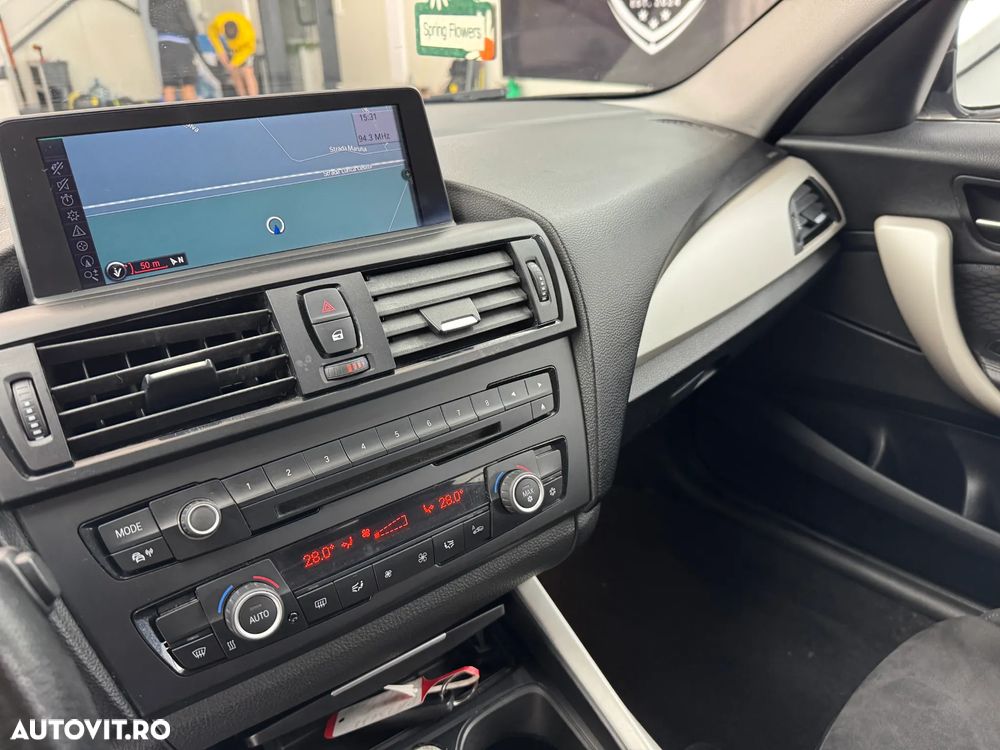BMW Seria 1 120d Aut. Sport Line - 25