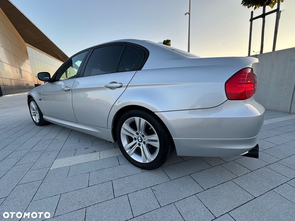 BMW Seria 3 318d - 6
