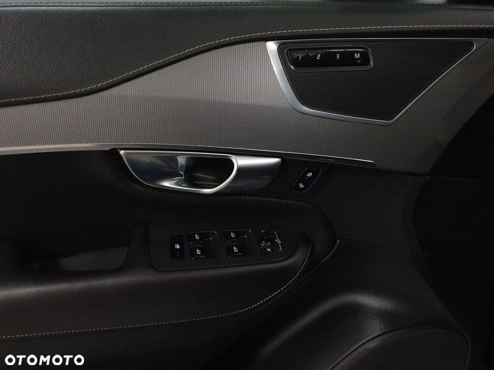 Volvo XC 90 D5 AWD R-Design - 7