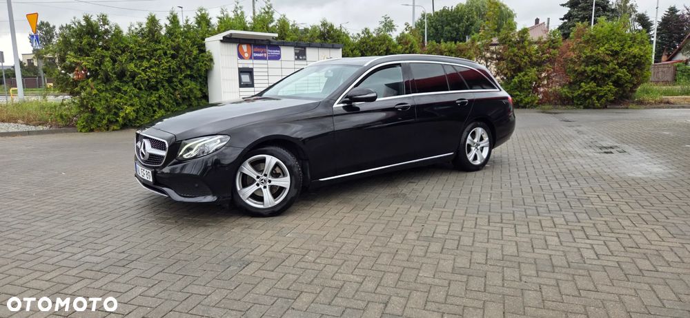 Mercedes-Benz Klasa E 220 d 9G-TRONIC - 4