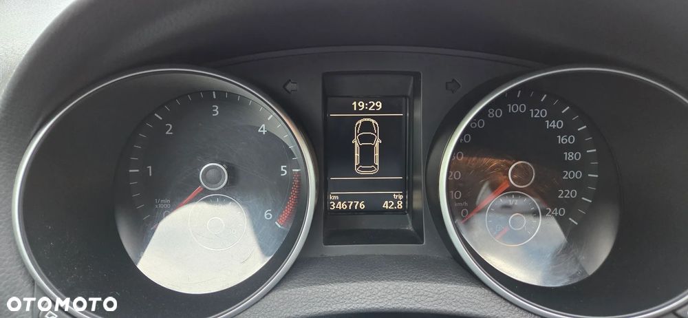 Volkswagen Golf 2.0 TDI Highline - 11