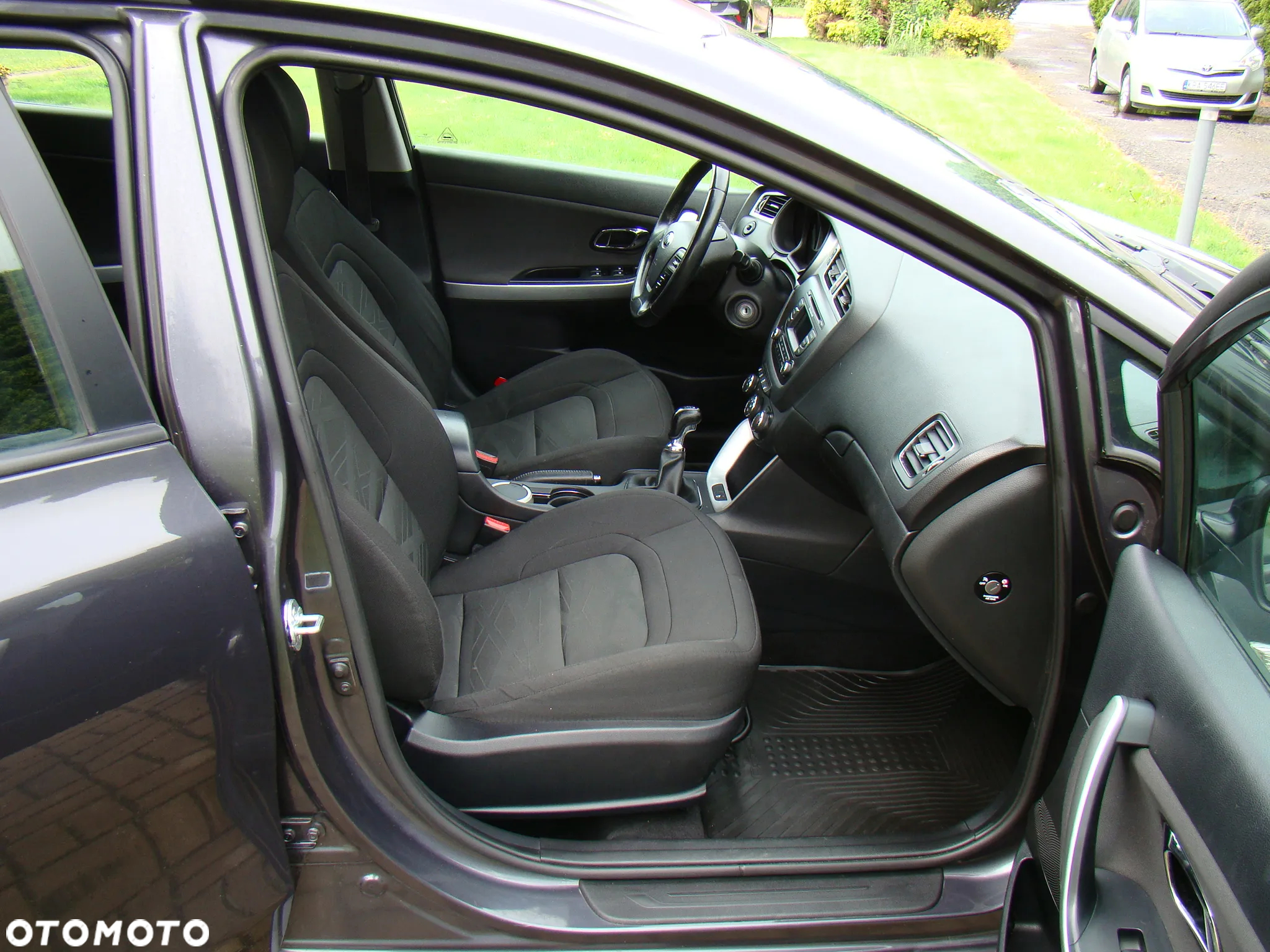 Kia Ceed Cee'd 1.6 GDI L - 21