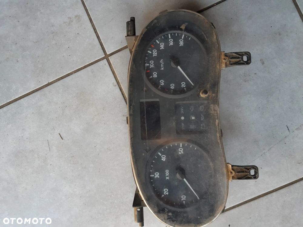 Licznik Renault Mascott 3.0 DCI P8200409276F - 1