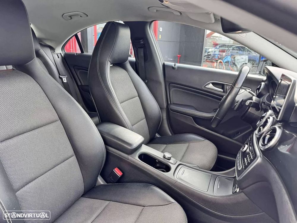 Mercedes-Benz CLA 180 d 7G-DCT Peak Edition - 11