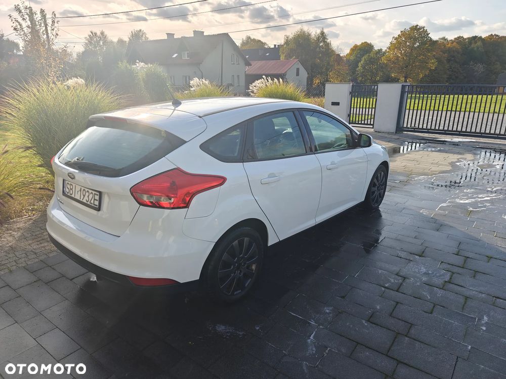 Ford Focus 1.5 TDCi Trend - 6