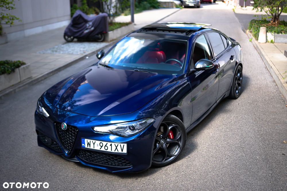 Alfa Romeo Giulia 2.0 Turbo 16V AT8 Veloce Ti - 3