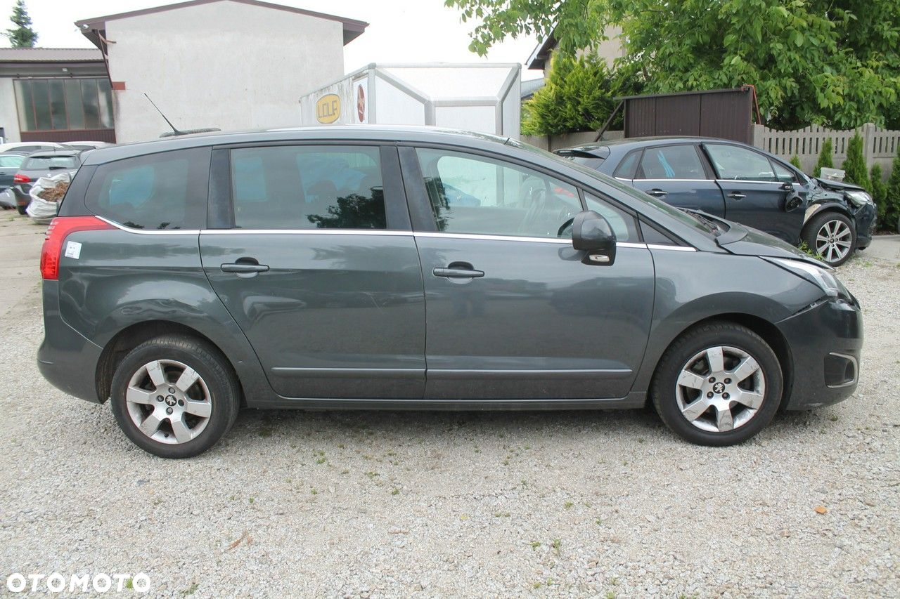 Peugeot 5008 - 4