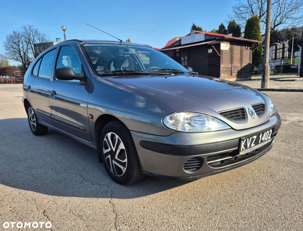 Renault Megane 1.4 RN 16V - 1