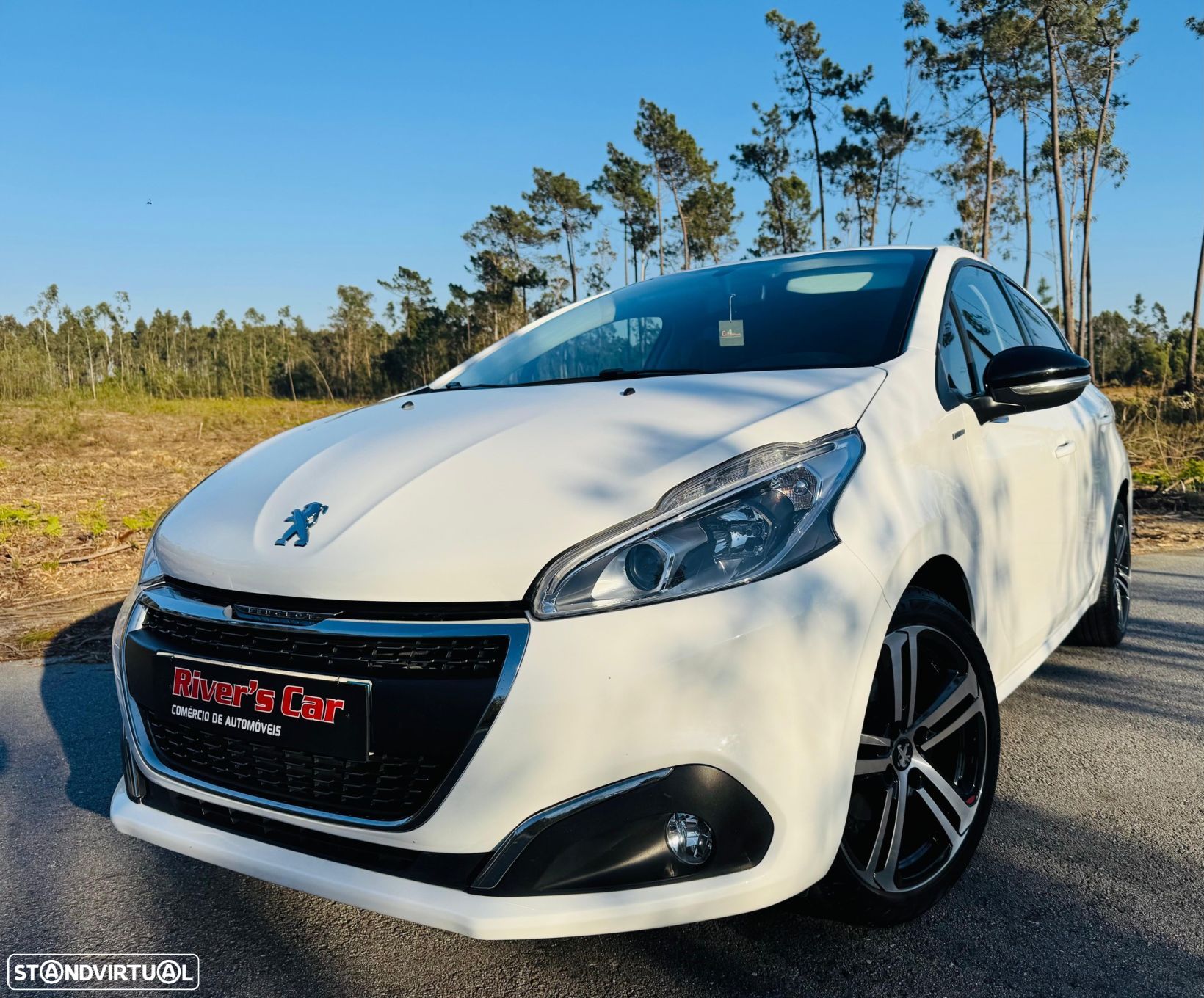 Peugeot 208 1.6 BlueHDi Style - 1