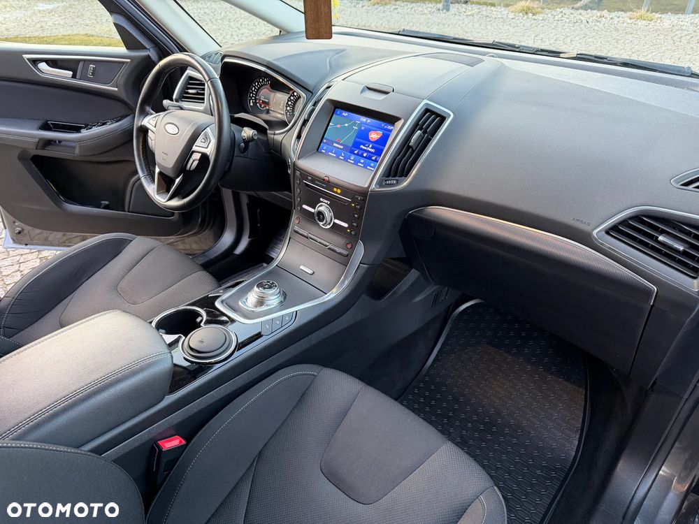 Ford S-Max 2.0 EcoBlue Titanium - 14