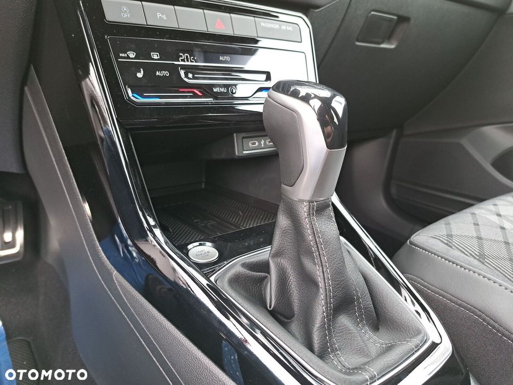 Volkswagen T-Cross - 16
