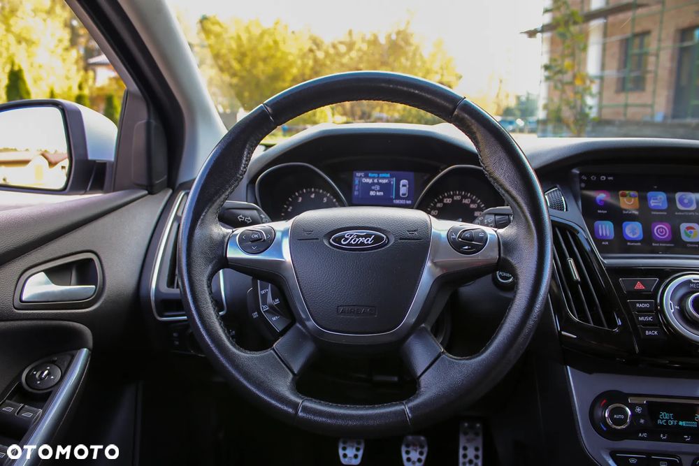 Ford Focus - 25
