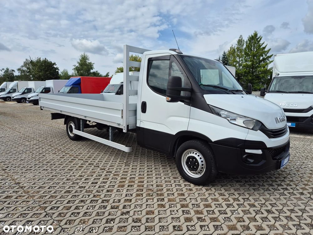 Iveco Daily 35S16, nowa skrzynia 4,40m x 2,30m, klimatyzacja, rozstaw osi 4.10m - 3