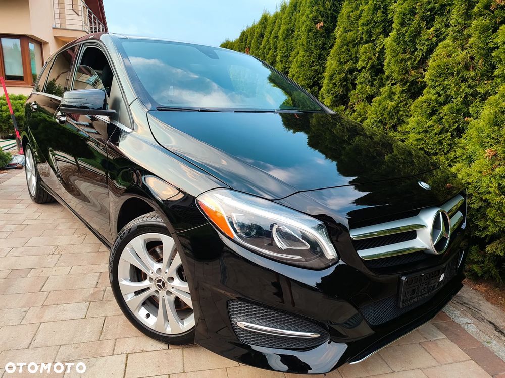 Mercedes-Benz Klasa B 250 4Matic 7G-DCT Edition - 17