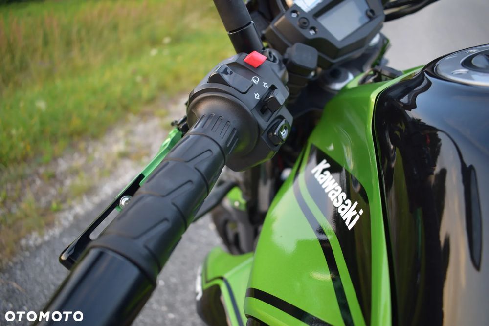 Kawasaki ER - 20